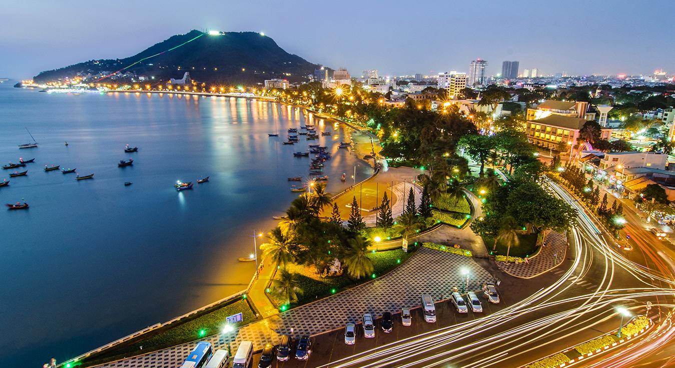 Bảng niêm yết giá vé và giờ chạy của bến phà Phước Khánh ở Nhà Bè